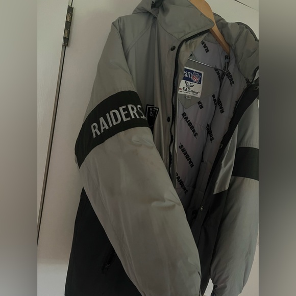 LA Raiders pristine vintage jacket - Picture 5 of 7